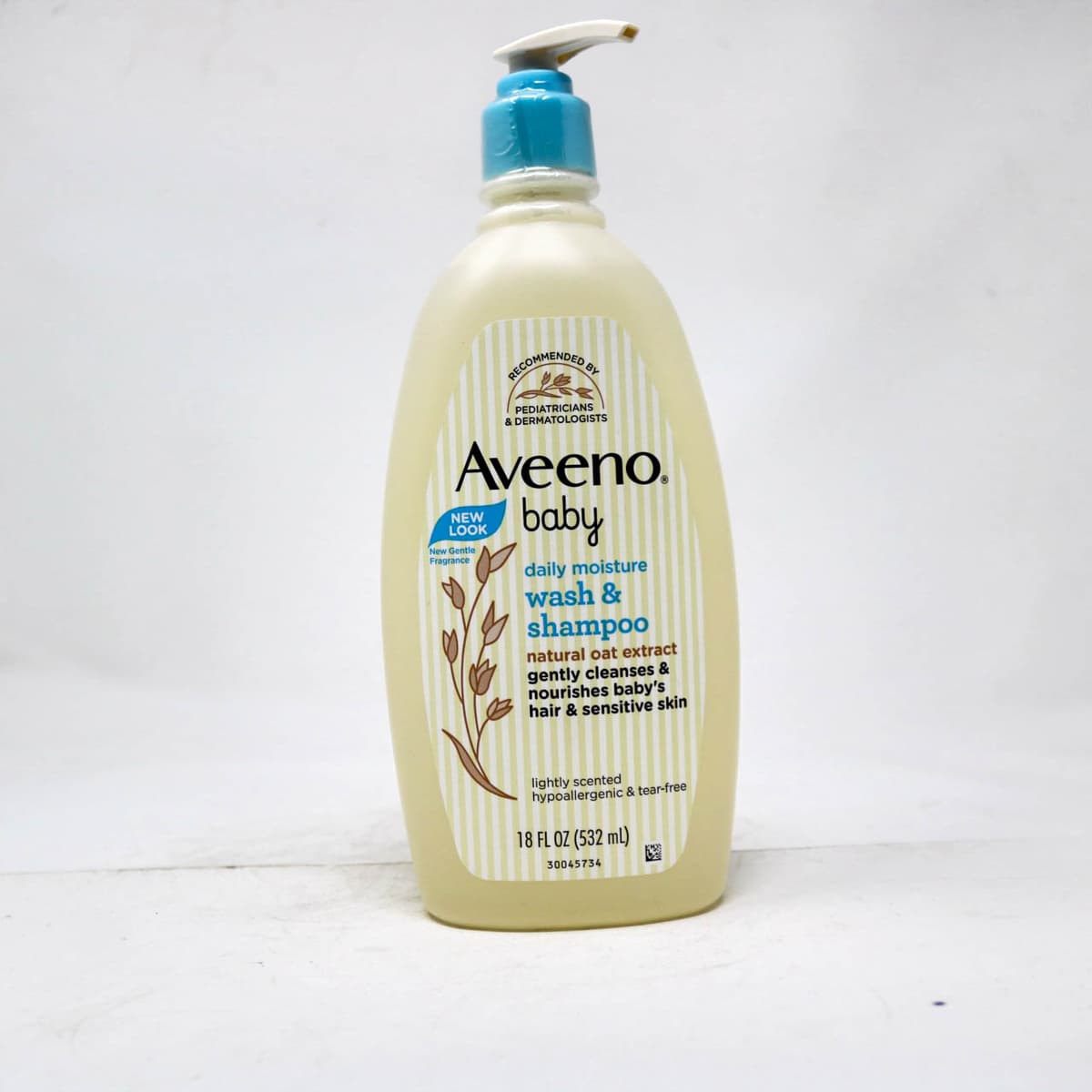 Aveeno Baby Daily Moisture Wash & Shampoo, 18 fl oz (532 mL) – Natural Oat Extract, Tear-Free Formula
