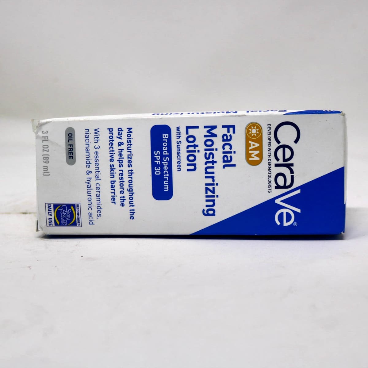 CeraVe AM Facial Moisturizing Lotion with Sunscreen, Broad Spectrum SPF 30, 3 fl oz (89 mL) – Oil-Free Face Moisturizer