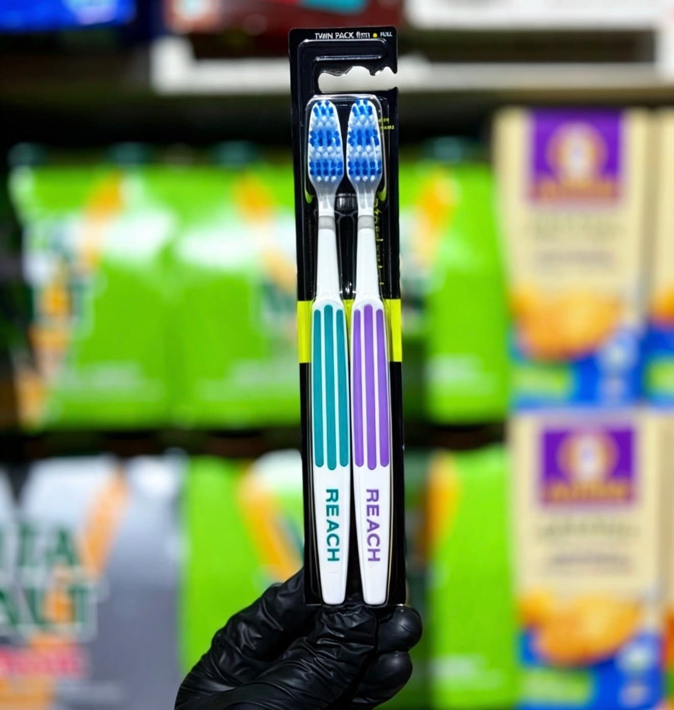 Reach Firm Bristle Toothbrush – Twin Pack